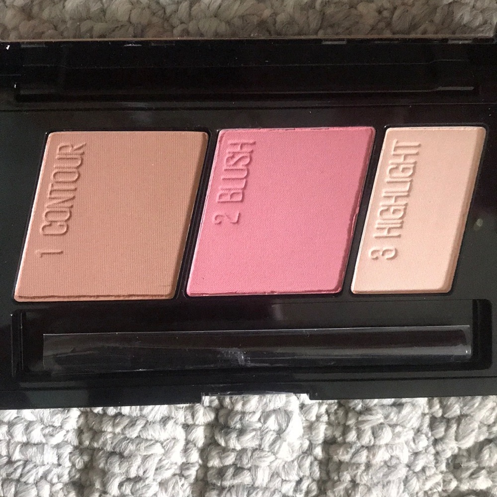 Brand New Maybelline Master Contour